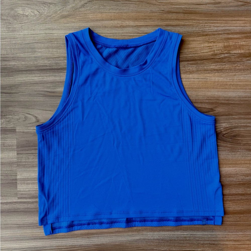 NWOT Lululemon Train To Be Tank (size 6 royal)
